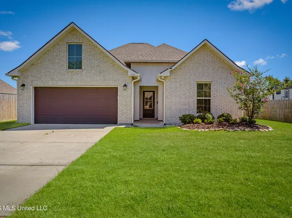 1032 Castine Pointe Blvd, Long Beach, MS 39560
