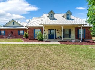 200 Old Steele Creek Ct, Azle, TX 76020
