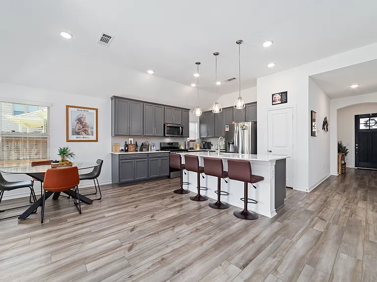 1224 Seaside Cove Ln — Photo 12