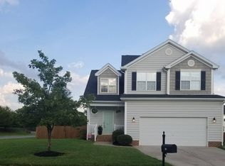 1617 Maizefield Ln, Fuquay Varina, NC 27526