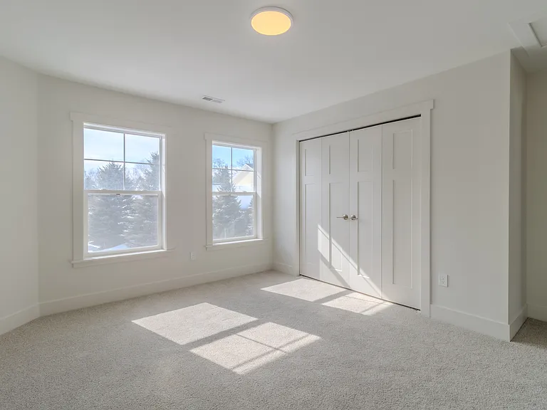 Premier Place II — Photo 39
