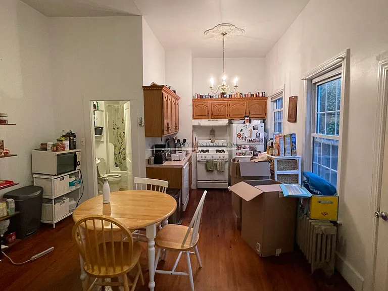 23 Bigelow St #1 — Photo 8