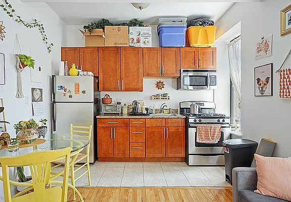 4th image of 321 Lenox Ave #5F