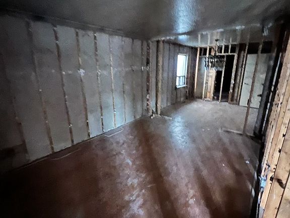 5th image of 12 Holmesdale Rd