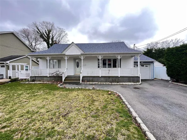54 Harmony Drive, Massapequa Park, NY 11762