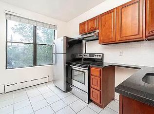 29-09 Ditmars Blvd #2C, Astoria, NY 11105