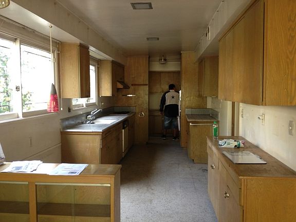 5th image of 1233 Windover Way