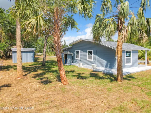9290 Central Ave, Micco, FL 32976