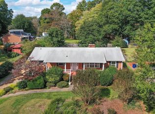 4110 Tangle Ln, Winston Salem, NC 27106