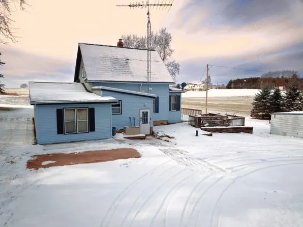 N2345 River Oaks Rd, Reeseville, WI 53579