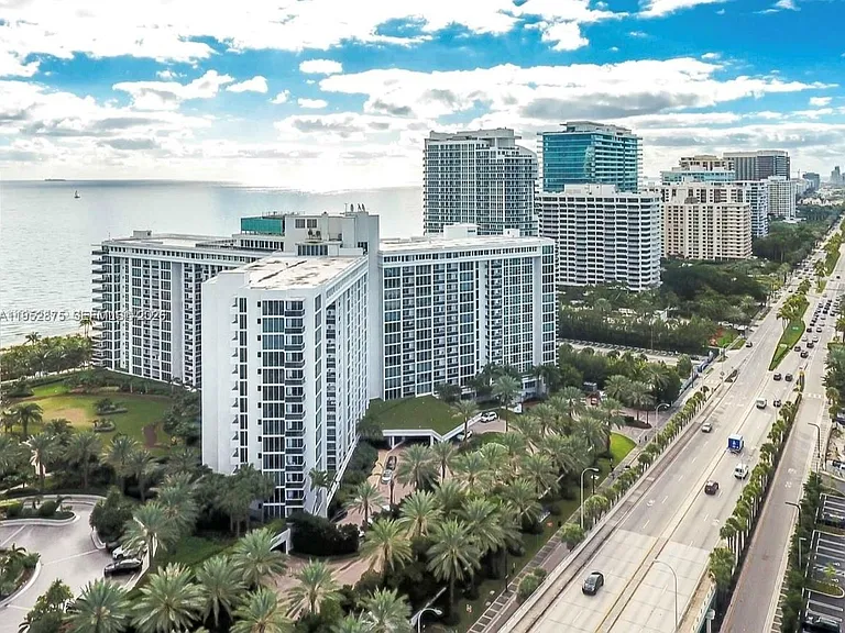 10275 Collins Ave #208 — Photo 17