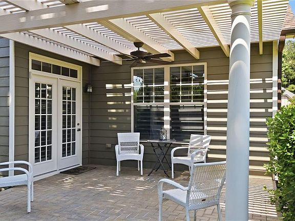 4th image of 424 Larkspur Dr