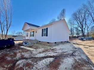 71 Wilson Ln, Taylorsville, NC 28681