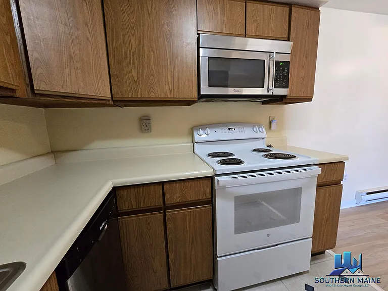 18 Townsend St #5 — Photo 8