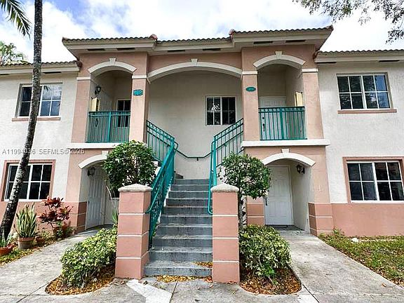 5th image of 2920 SE 13th Ave #20351