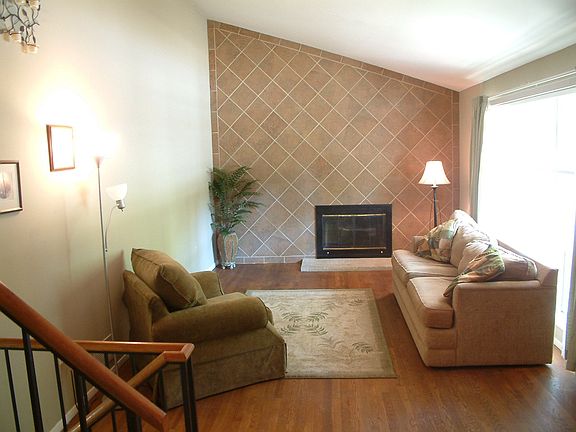 5th image of 4228 Linden St