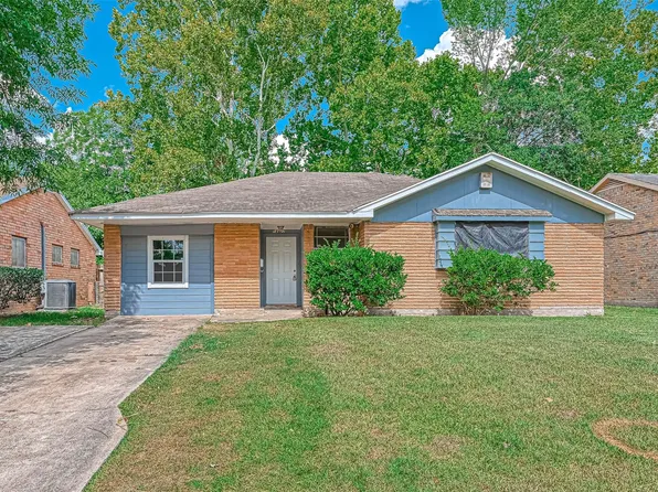 14427 Campden Hill Rd, Houston, TX 77045