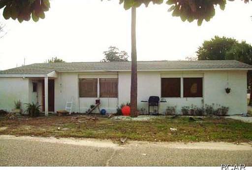 3rd image of 318 Lake Pl