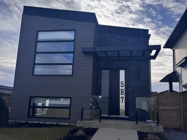 587 Kloppenburg Cres #A, Saskatoon, SK S7W 0P1