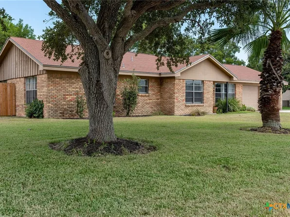 1609 Jackson St, Port Lavaca, TX 77979