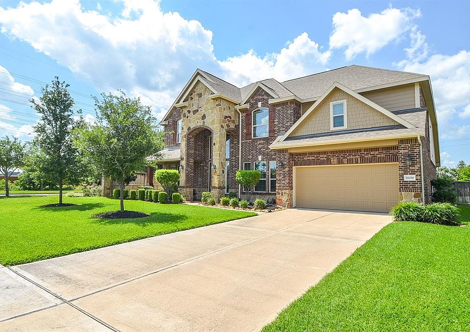 1st image of 26258 Rustic Woods Ln