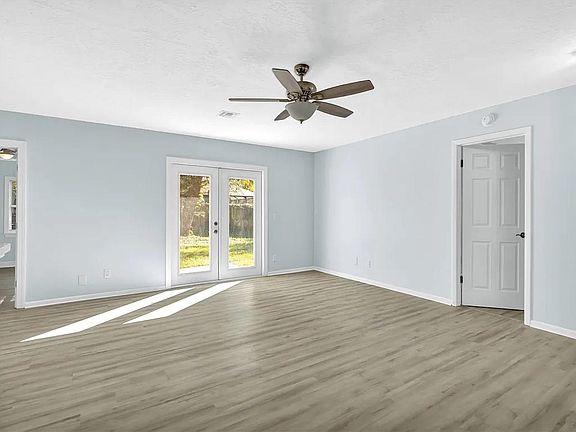 3rd image of 430 38th Ave