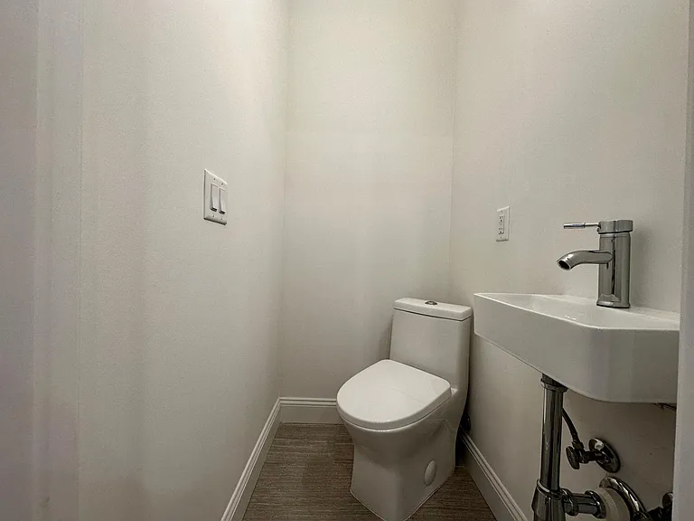 3445 Lee Hwy — Photo 13