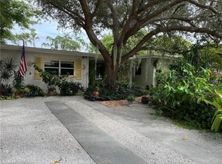 1039 Wisconsin Dr, Naples, FL 34103