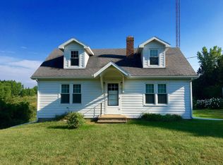 5711 Riverside Rd, Coloma, MI 49038