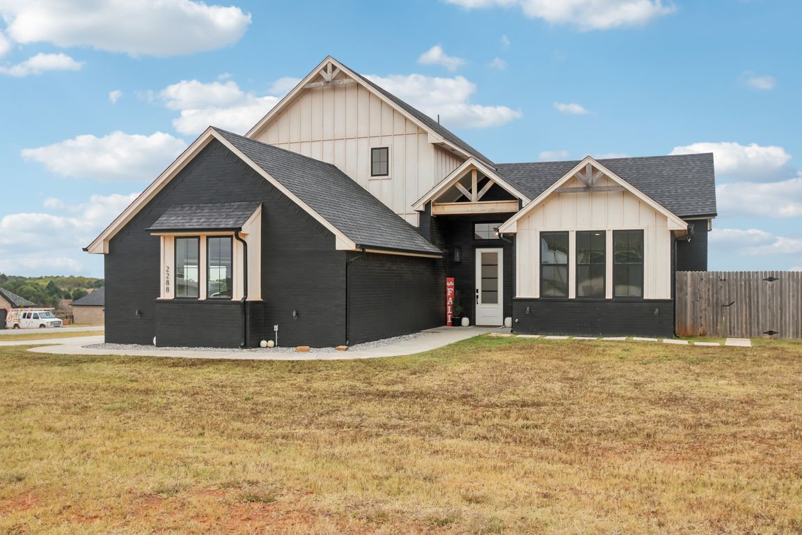 County Road 1335-S2810-003.jpg