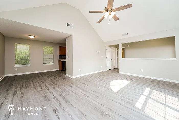 2409 Rambling Way — Photo 5