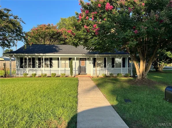 10241 Meadowood Dr, Tuscaloosa, AL 35405