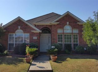 2202 Meredith Ln, Garland, TX 75042