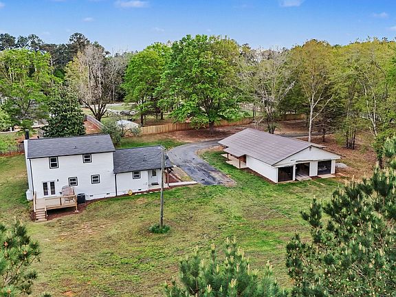 2nd image of 2955 Peeksville Rd