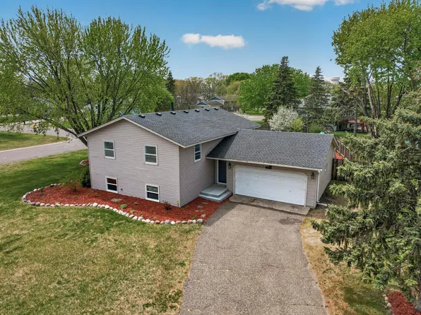 12001 Virginia Ave N, Champlin, MN 55316