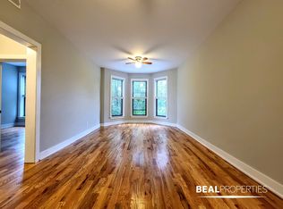 641 W Oakdale Ave APT 3, Chicago, IL 60657