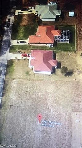 2nd image of 1521 NE 34th Ln