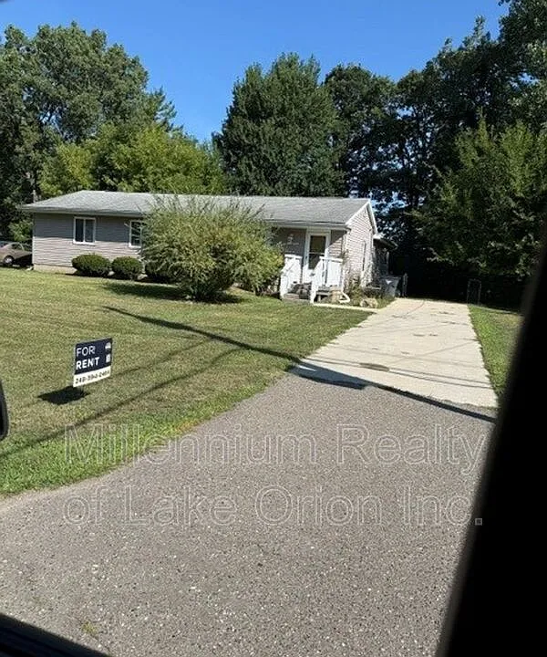 465 Trombley Dr