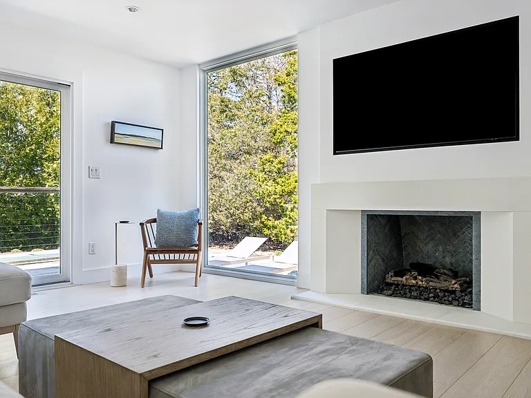 47 Deerfield Ln — Photo 6