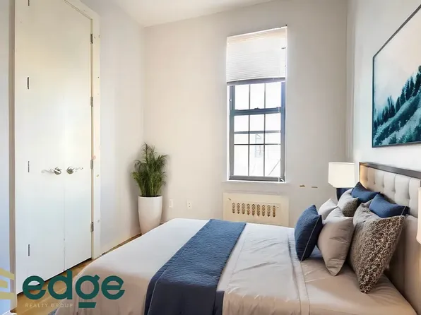 90 Wilson Avenue image 2 of 6