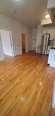 Rented by Manhattan Best Realty, Inc. | media 9