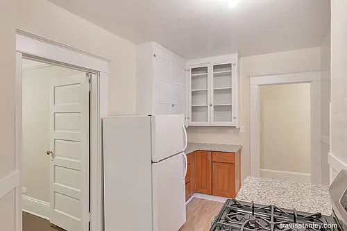 2717 NE Buxton St — Photo 15