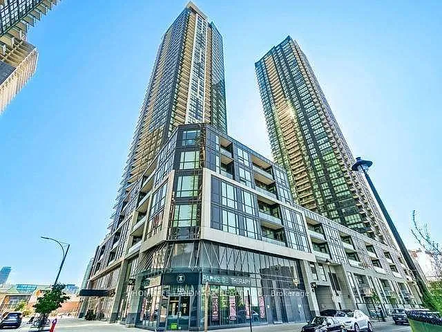 3 bed, $2,800 — Photo 1
