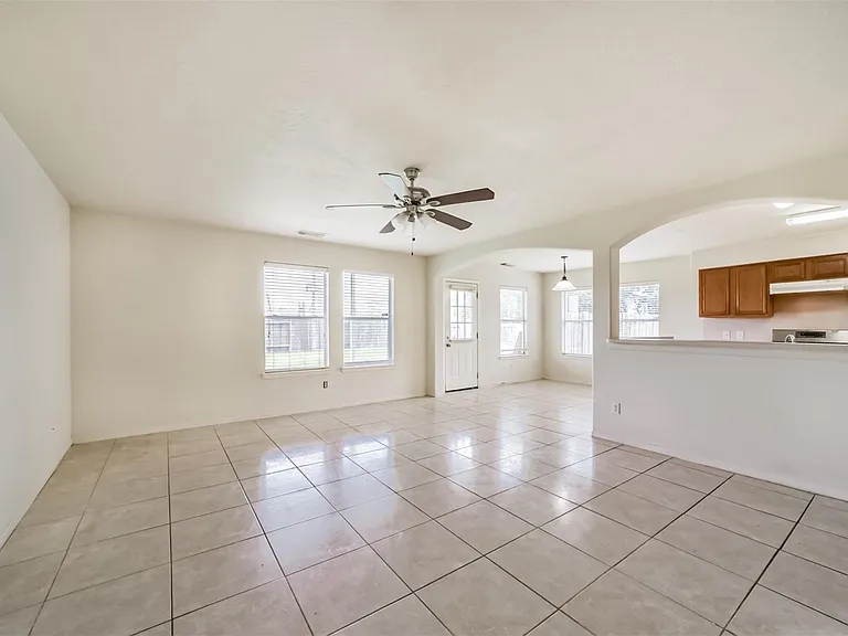 7102 Calix Ln — Photo 11