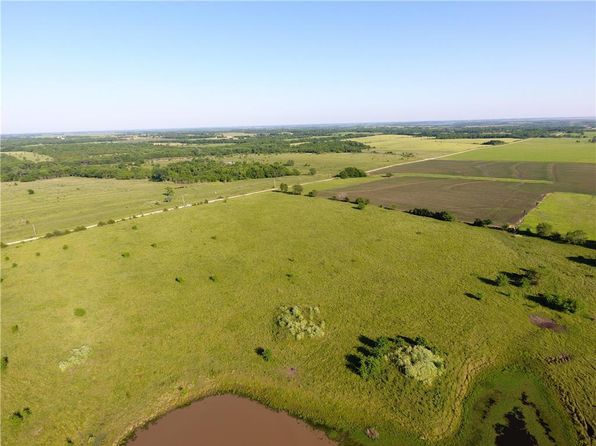 Osage City Real Estate Osage City Ks Homes For Sale Zillow