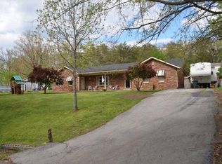 115 Dark Hollow Rd, Irvine, KY 40336