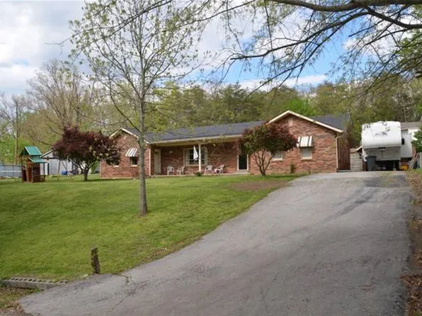 115 Dark Hollow Rd, Irvine, KY 40336