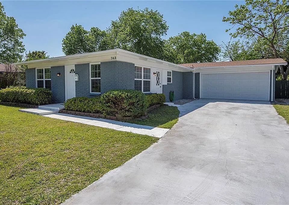 1st image of 743 Greenhaven Dr #1