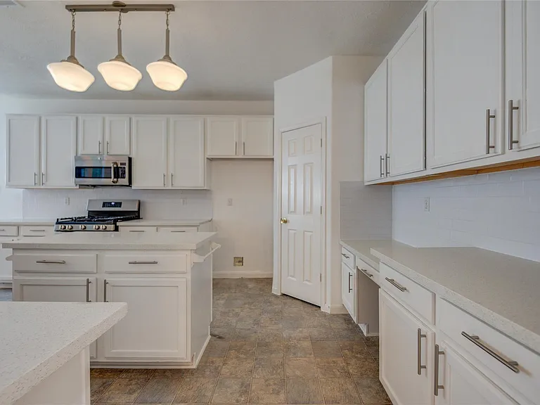 16464 Beewood Glen Dr — Photo 12
