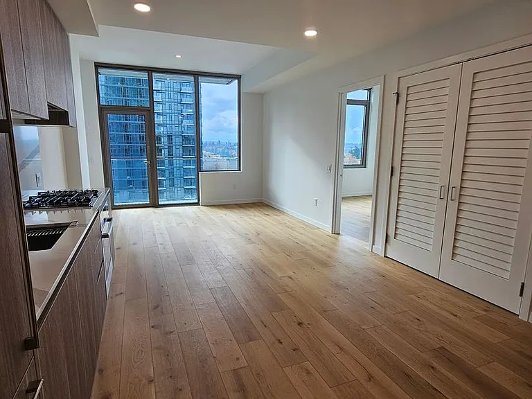 10232 NE 10th St #910 — Photo 7